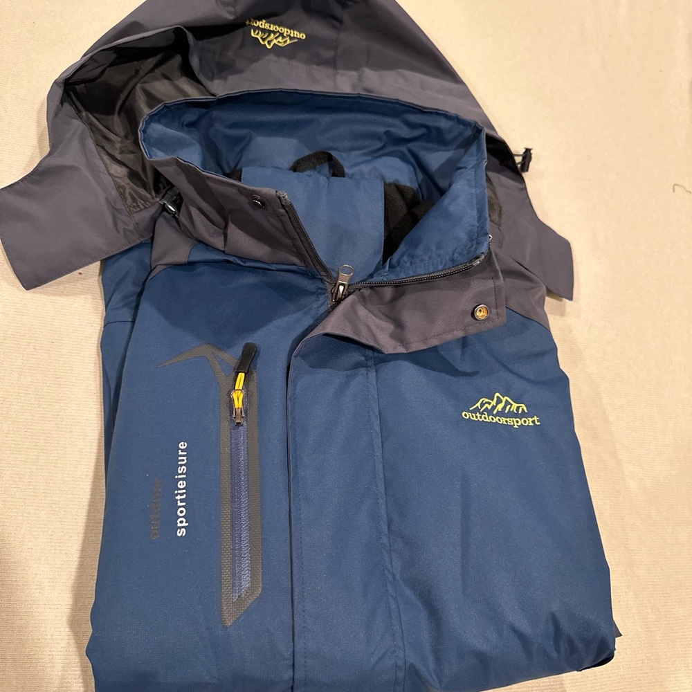 Water proof jacket - Picture 3 of 3